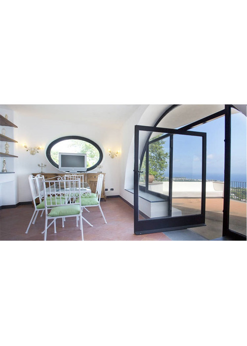 Villa con magnifica panorama di mare in Ischia Italia